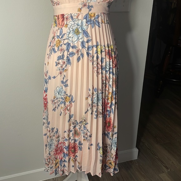 Thirty Thirty Dress. - Picture 5 of 10